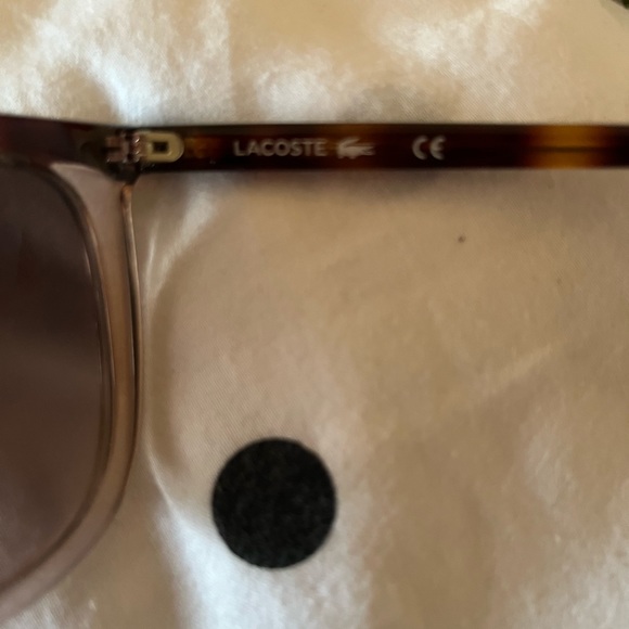 Lacoste sunglasses 🕶 - Picture 6 of 7